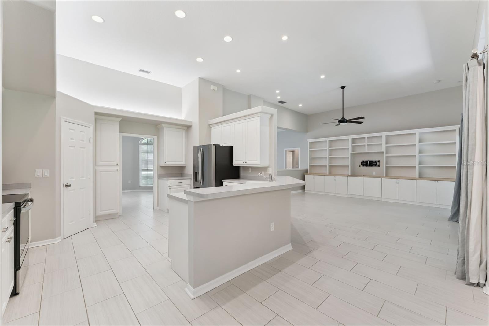 SPRINGS THE DEERWOOD ESTATES - Residential