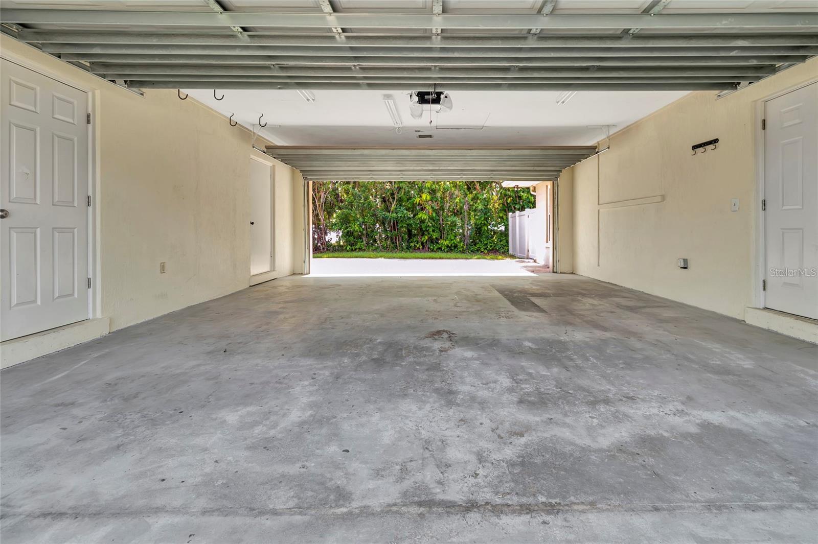 ANNIE L BERRY SUB - Residential Lease