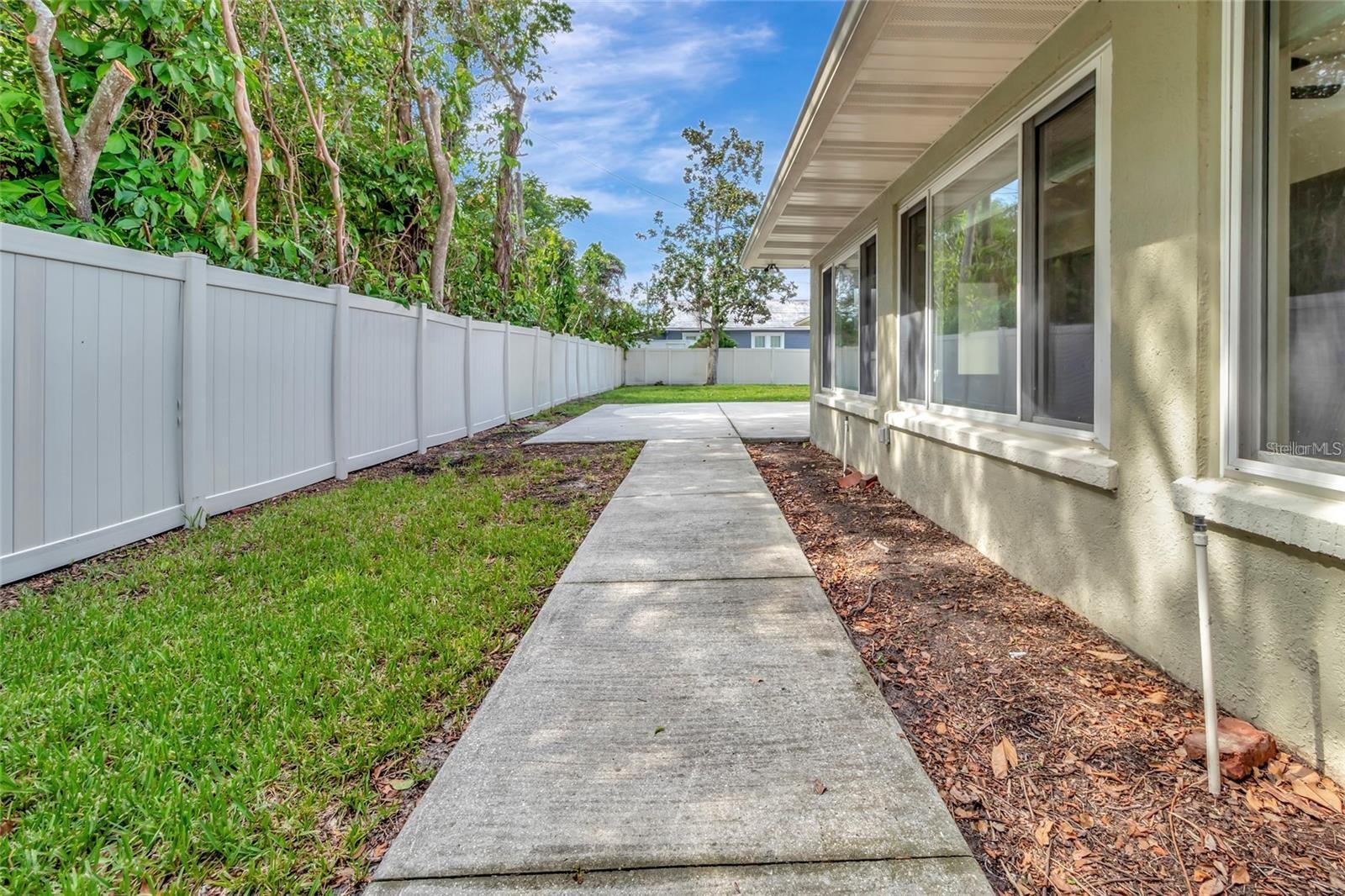 ANNIE L BERRY SUB - Residential Lease