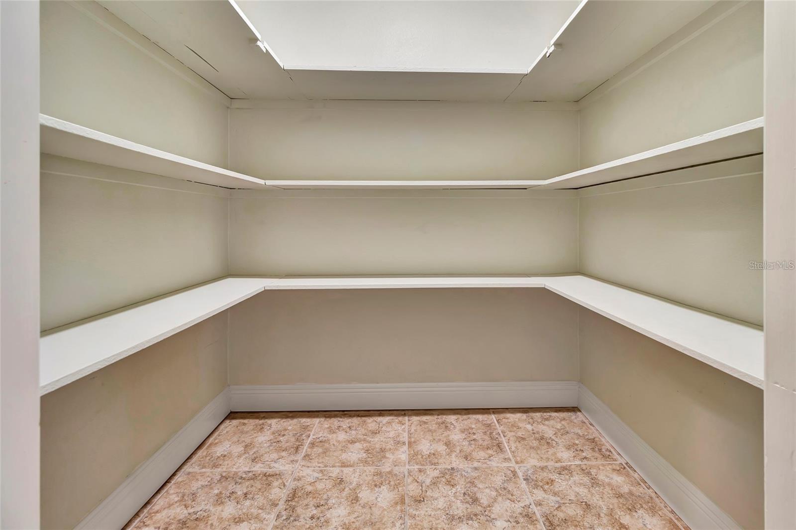 ANNIE L BERRY SUB - Residential Lease