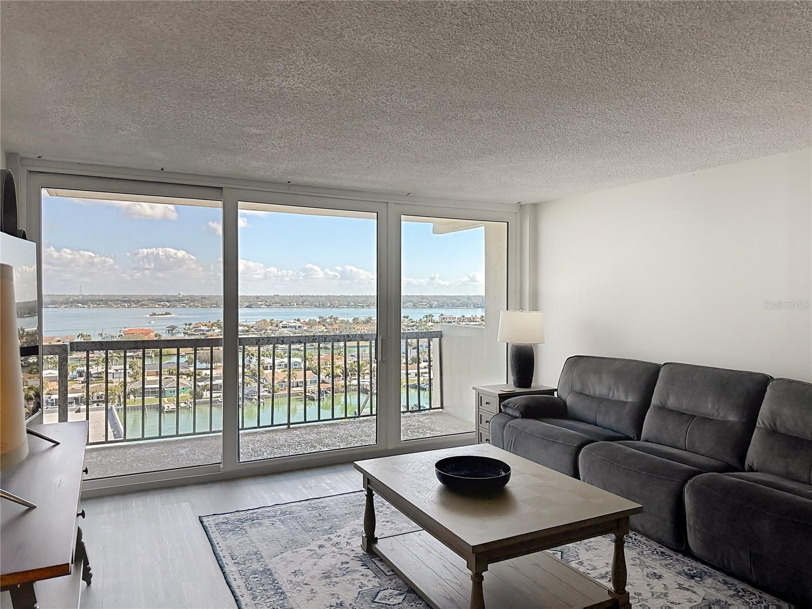 STARBOARD TOWER - Residential Lease