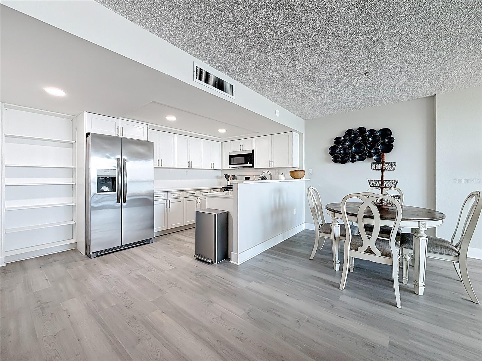 STARBOARD TOWER - Residential Lease