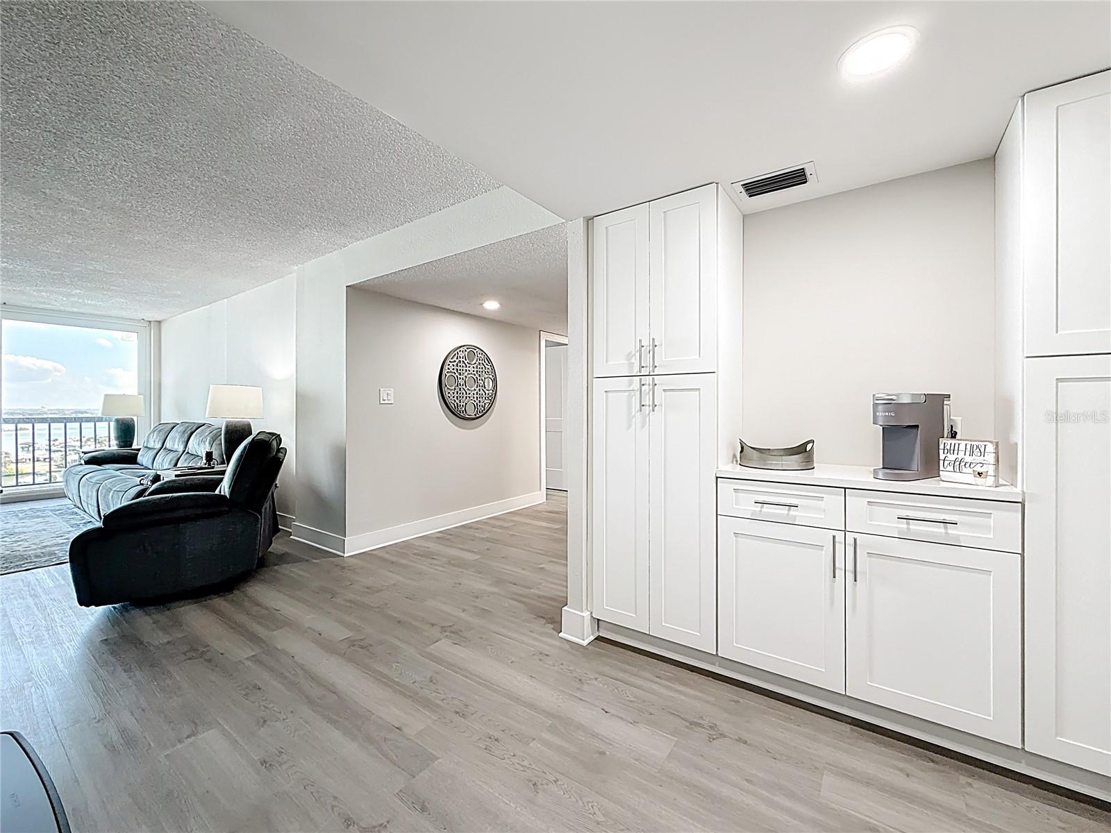 STARBOARD TOWER - Residential Lease