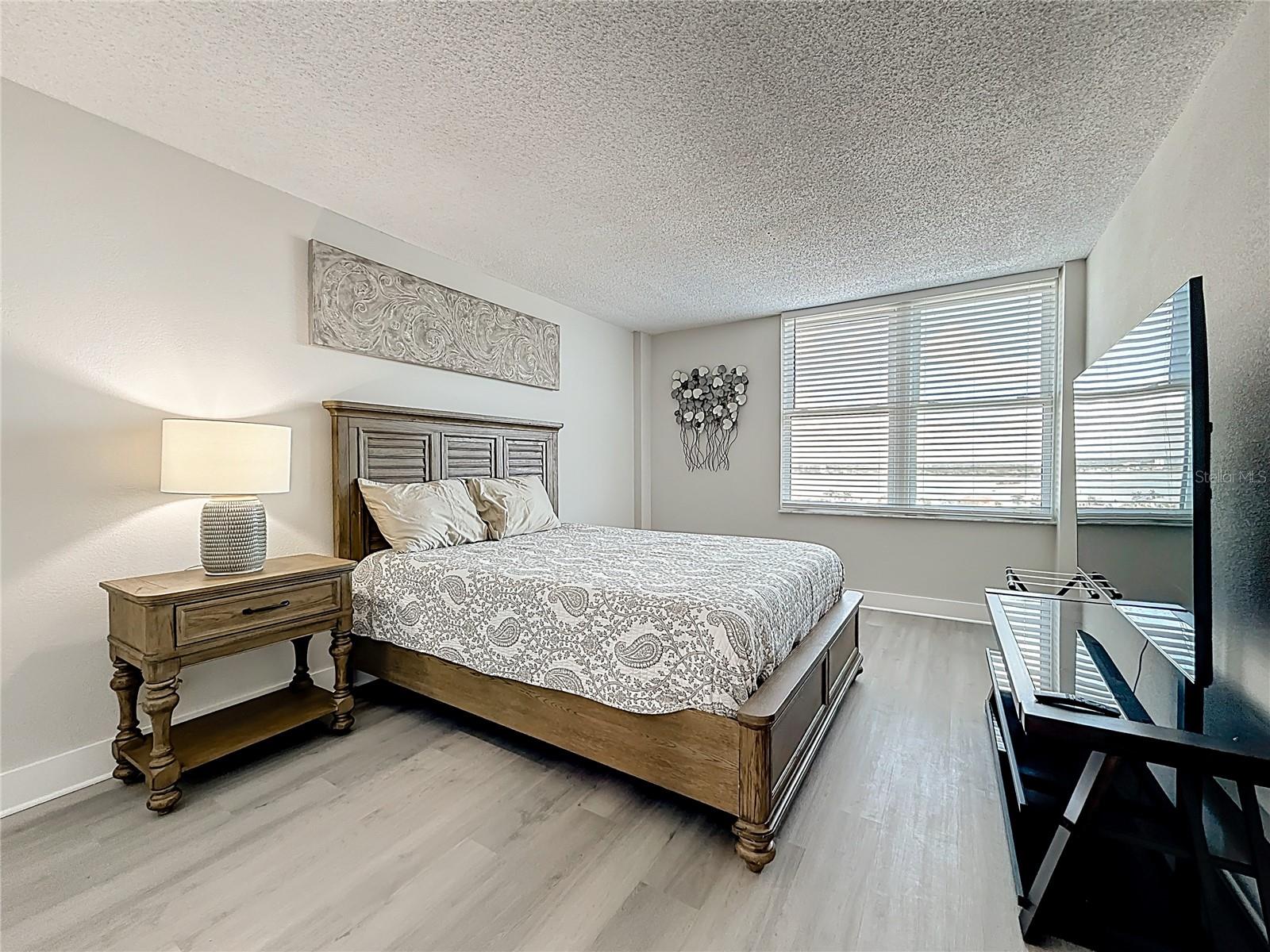 STARBOARD TOWER - Residential Lease