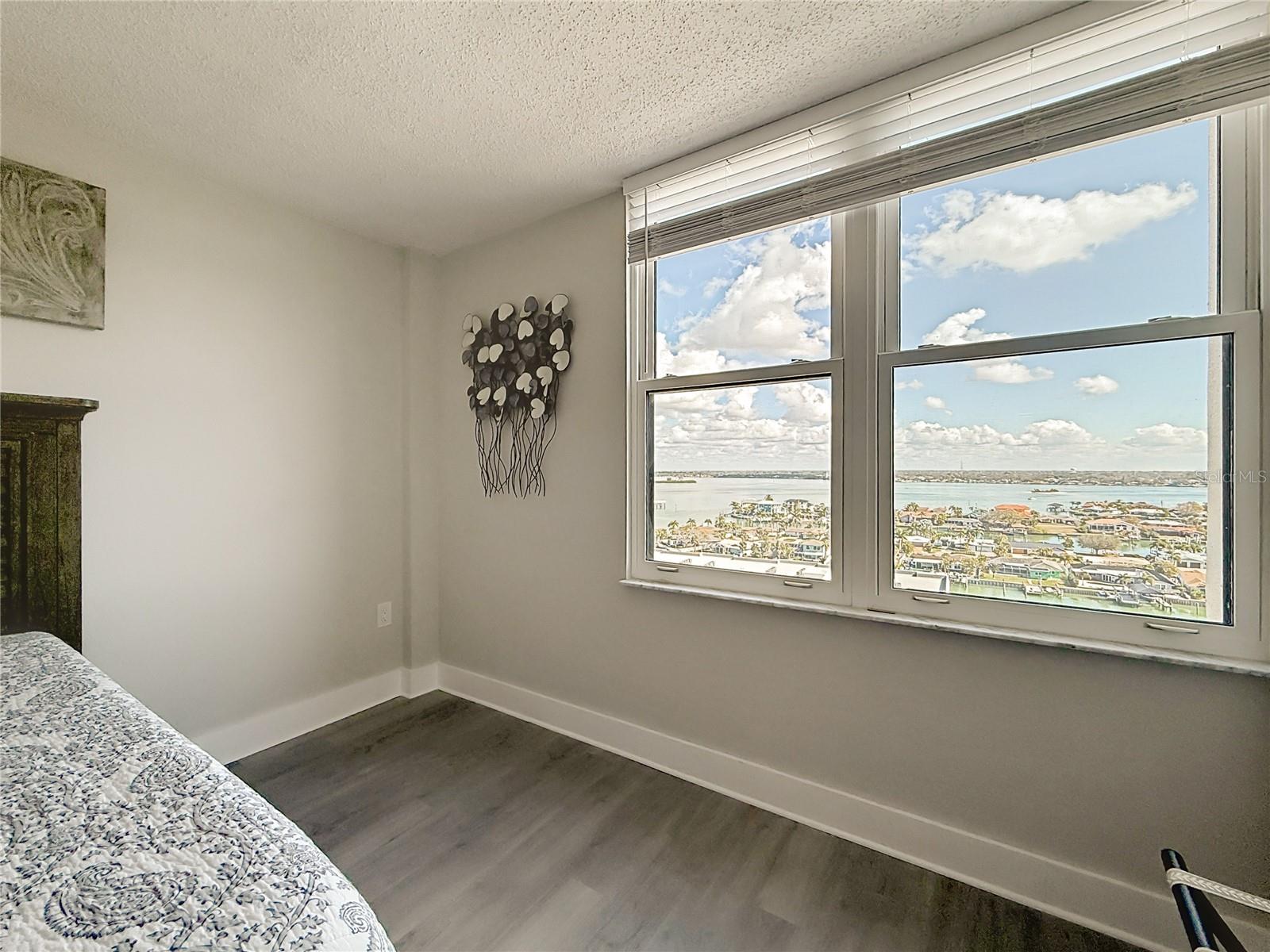 STARBOARD TOWER - Residential Lease