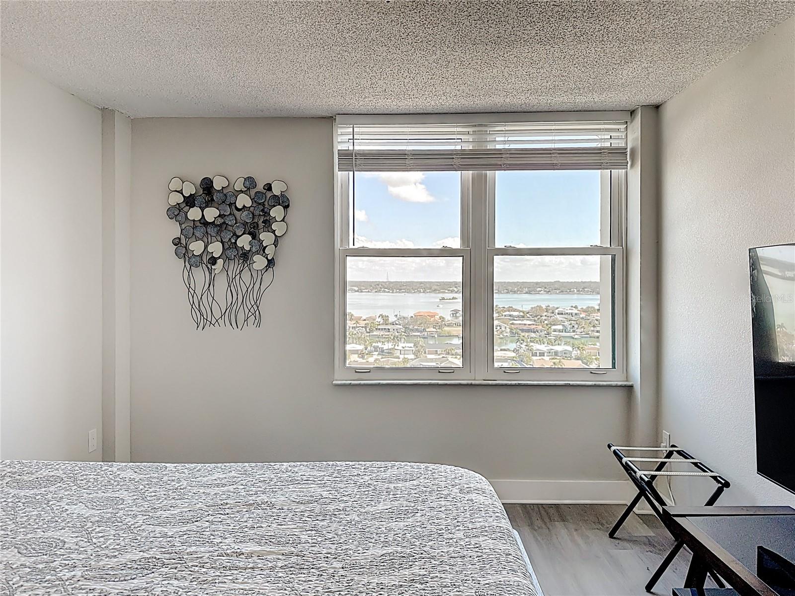 STARBOARD TOWER - Residential Lease