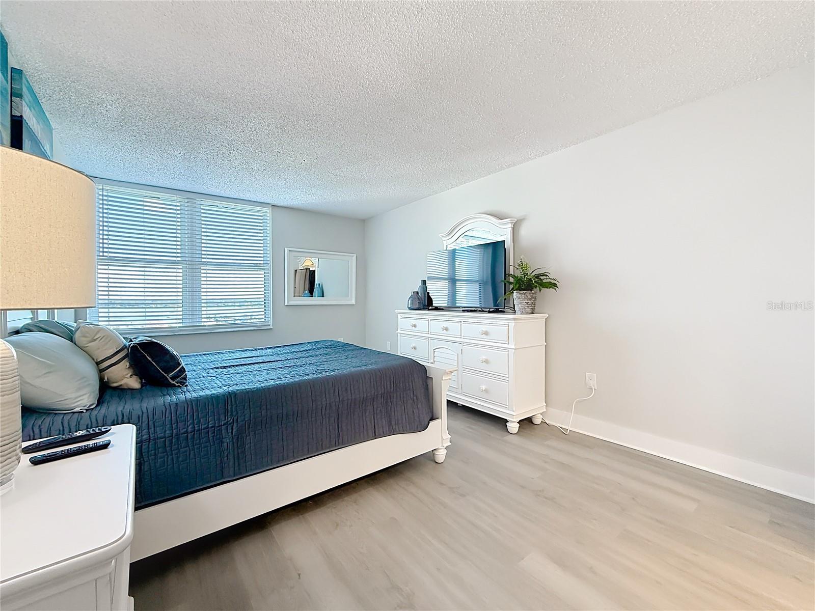 STARBOARD TOWER - Residential Lease