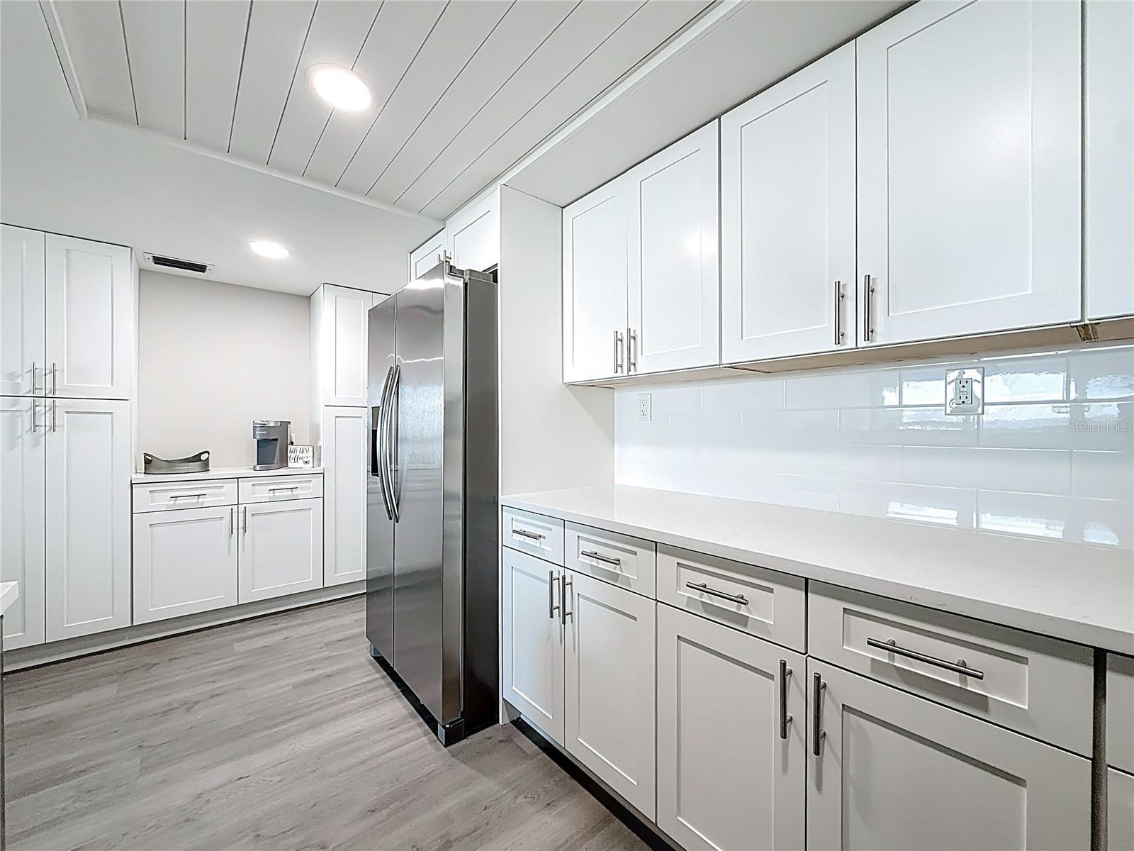 STARBOARD TOWER - Residential Lease