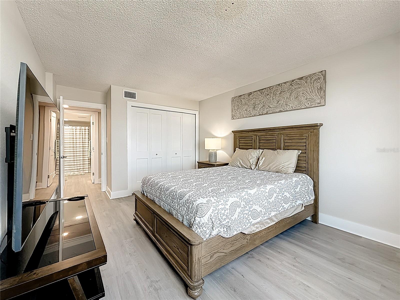STARBOARD TOWER - Residential Lease
