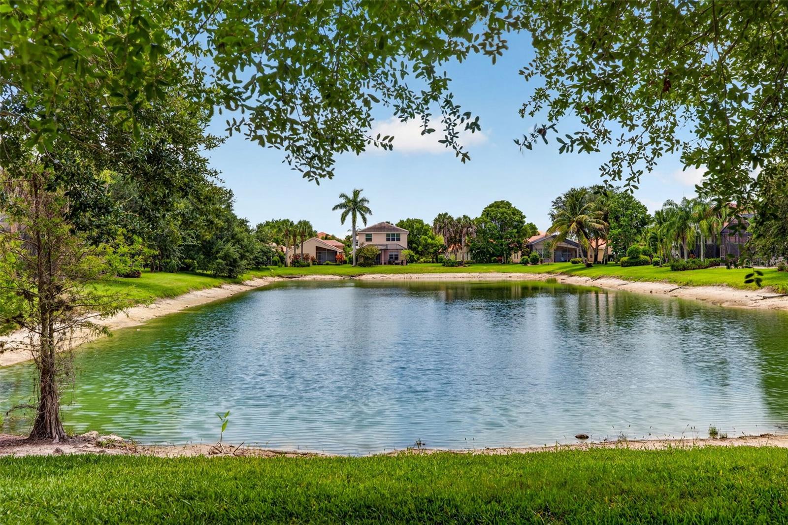 SATURNIA LAKES 3 - Residential
