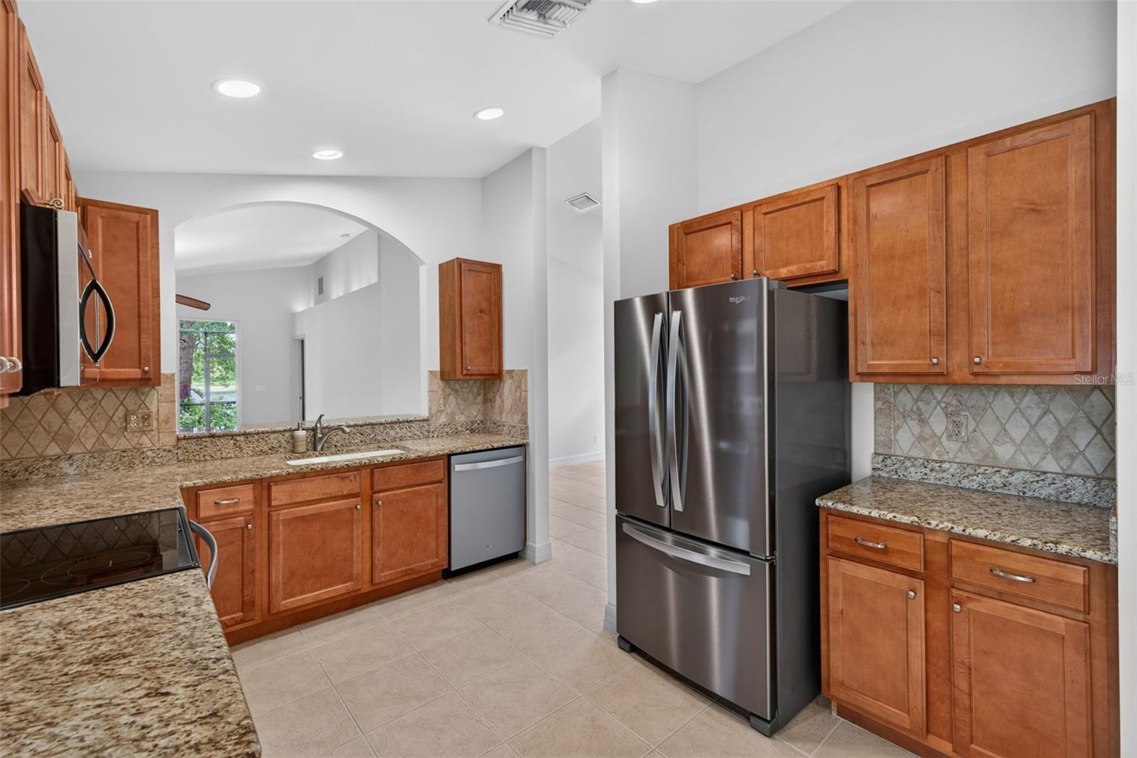 SATURNIA LAKES 3 - Residential