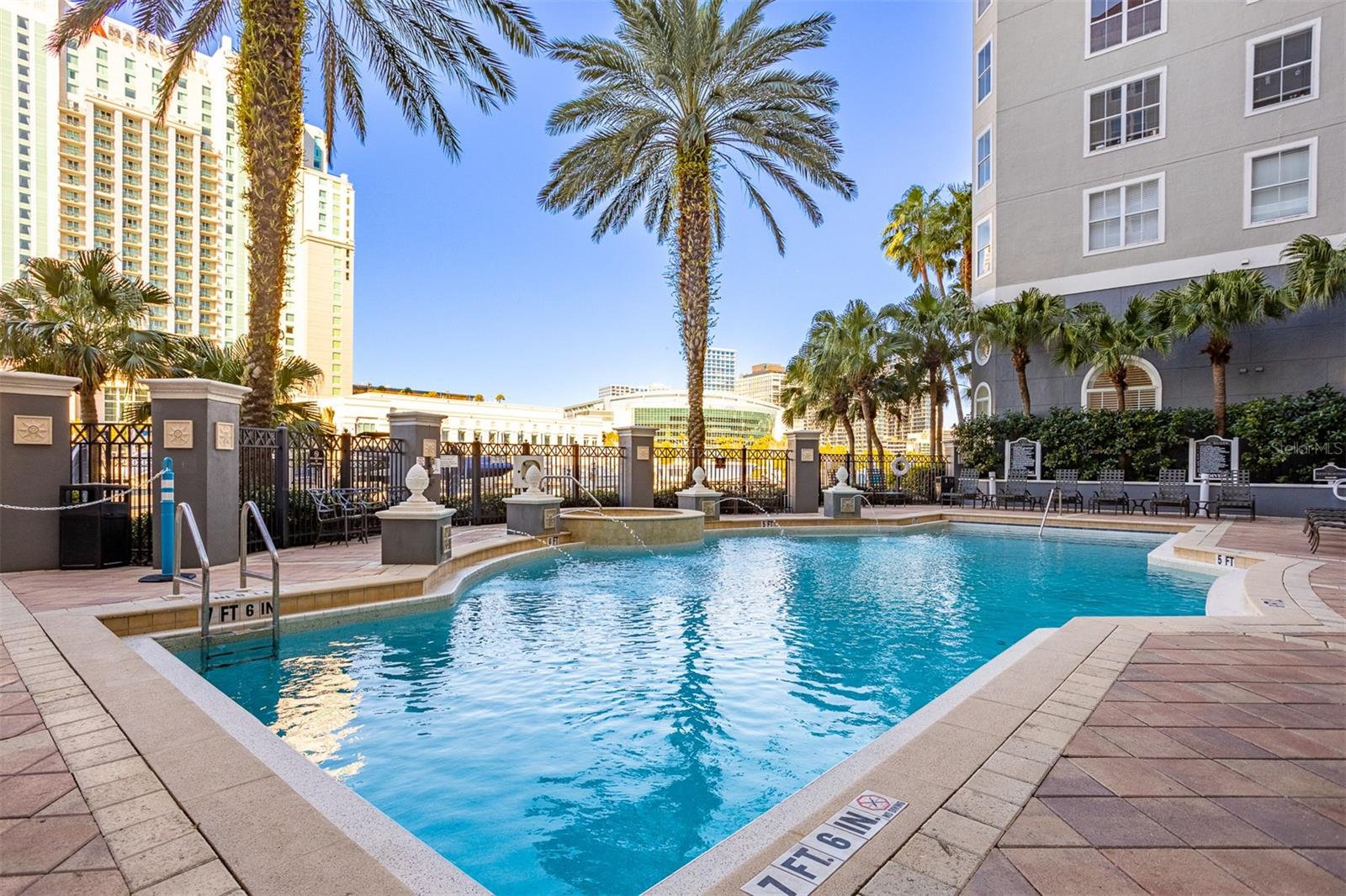 PARKCREST HARBOUR ISLAND CONDO - Residential