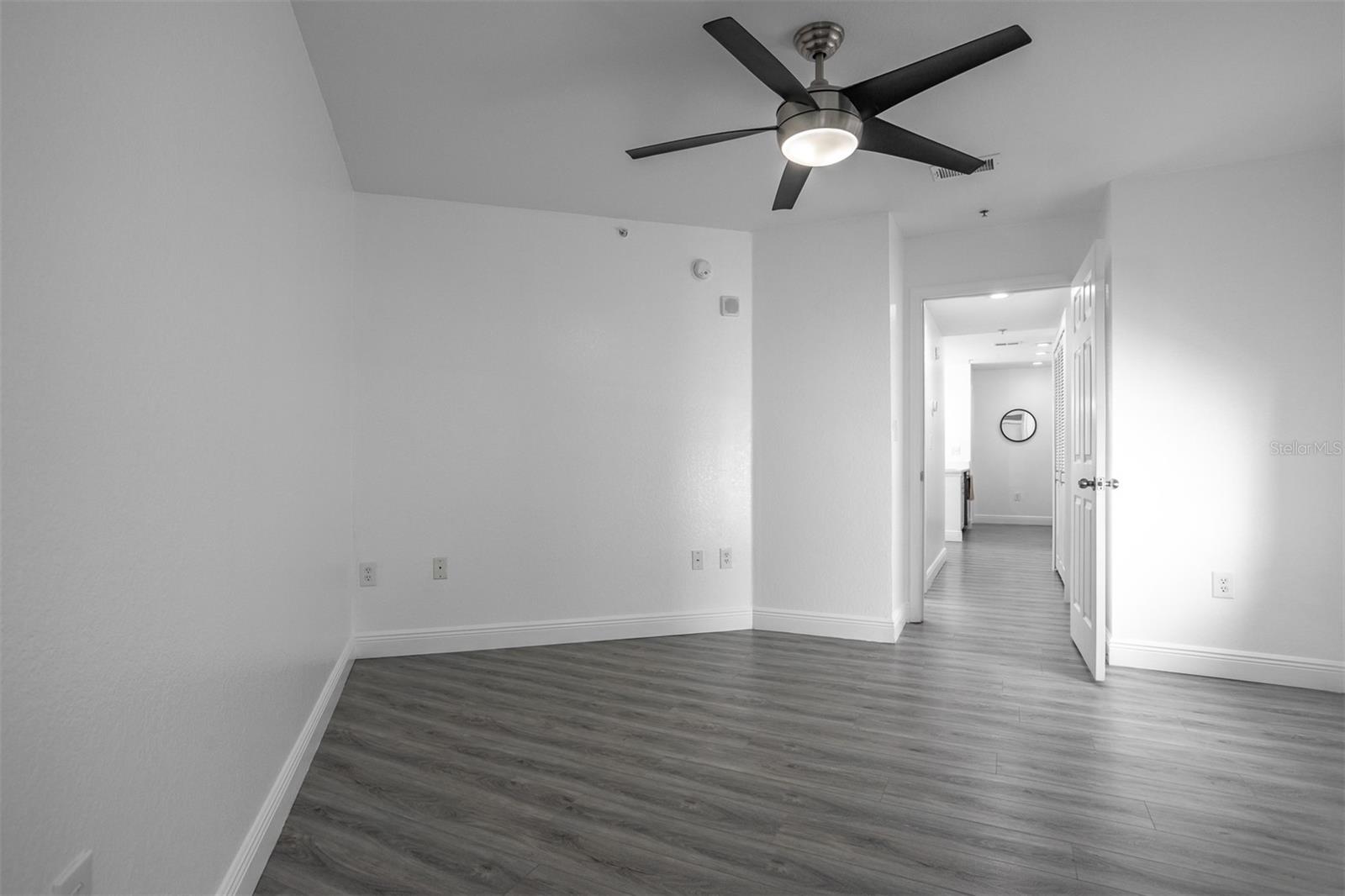 PARKCREST HARBOUR ISLAND CONDO - Residential