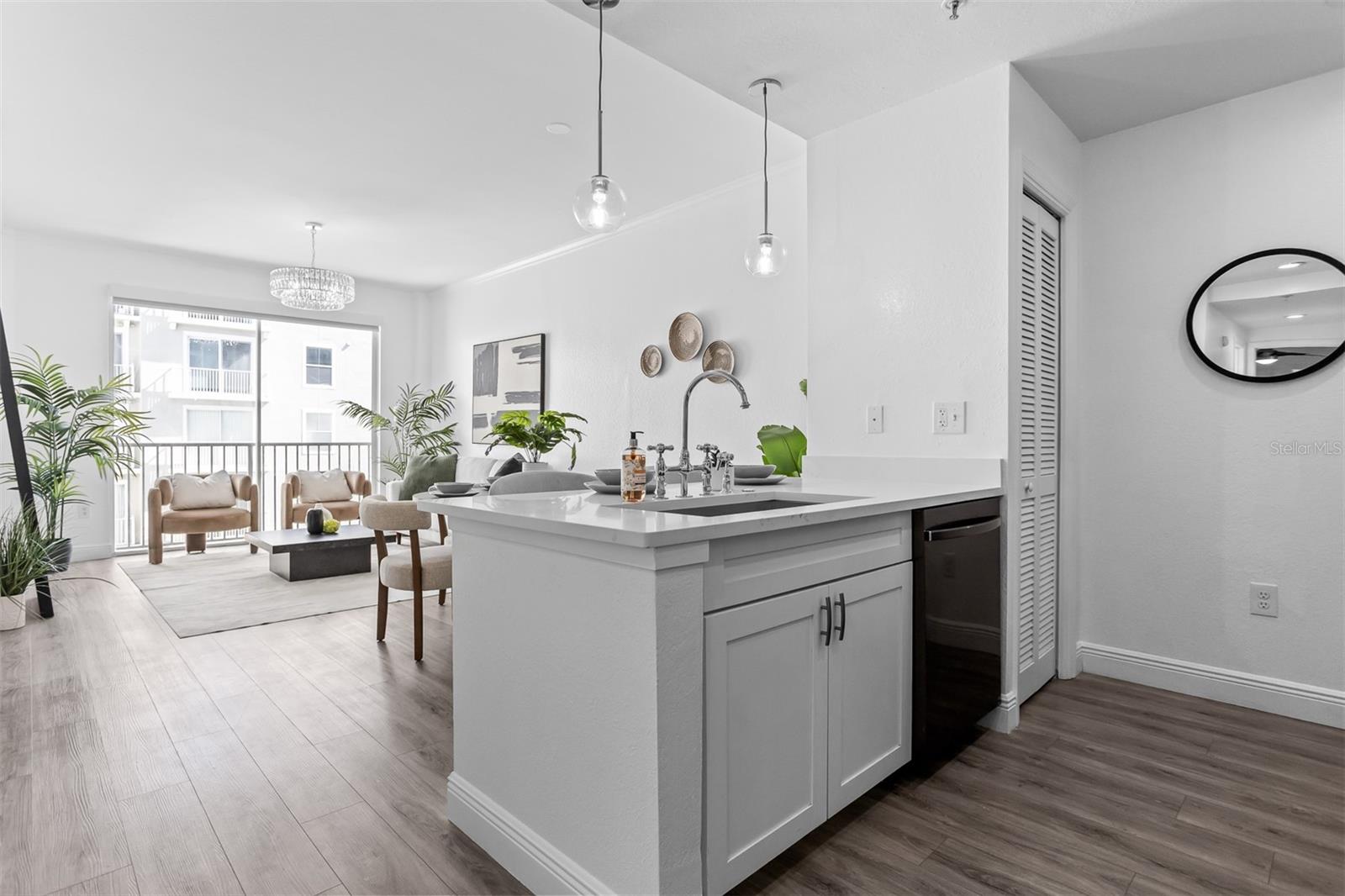 PARKCREST HARBOUR ISLAND CONDO - Residential