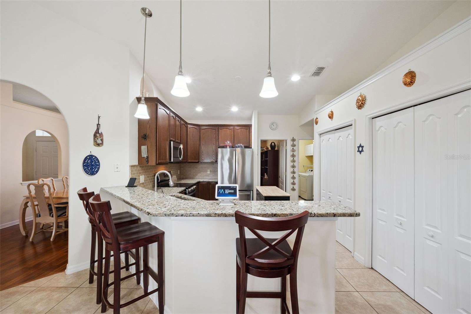 ADDISON PLACE SUB - Residential