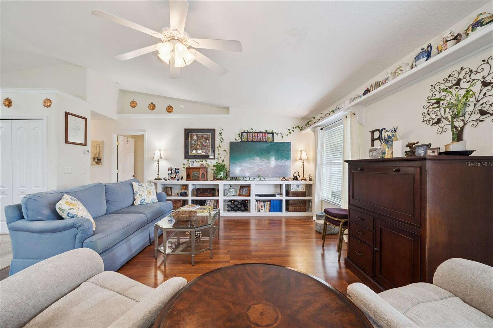 ADDISON PLACE SUB - Residential