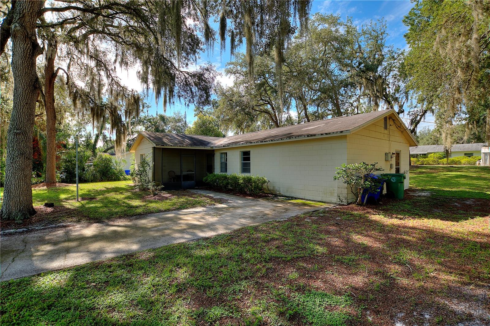 CRYSTAL LAKE WINTER HOMES - Residential