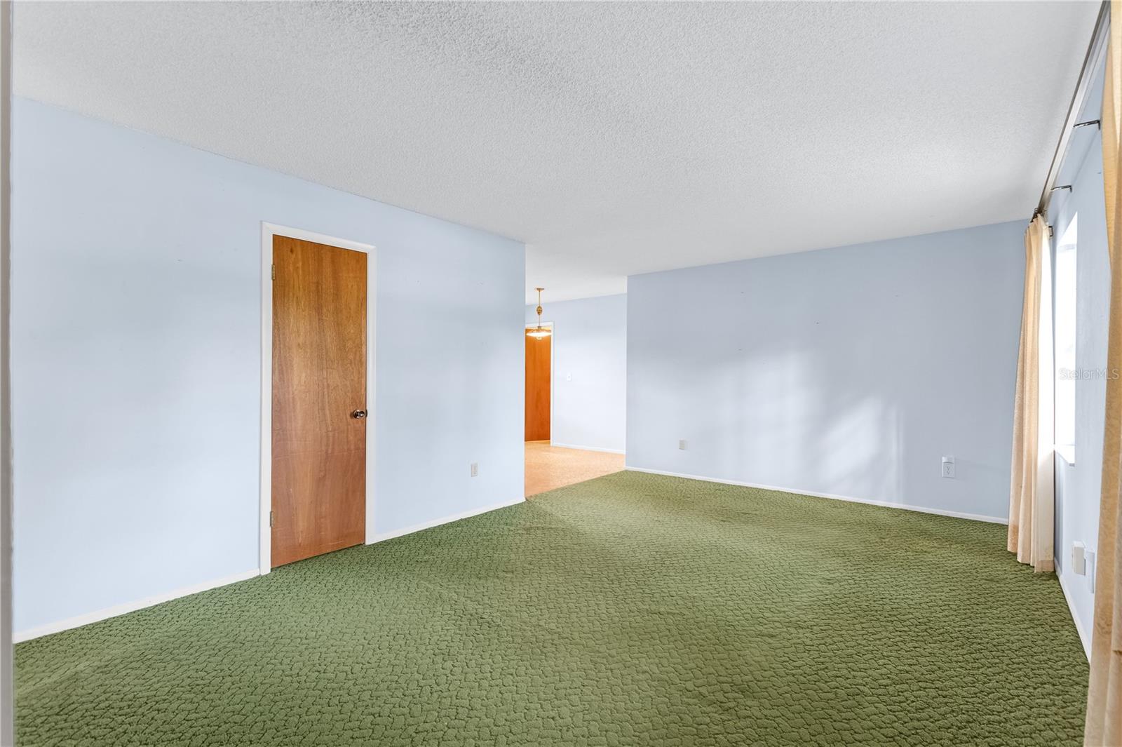 CRYSTAL LAKE WINTER HOMES - Residential