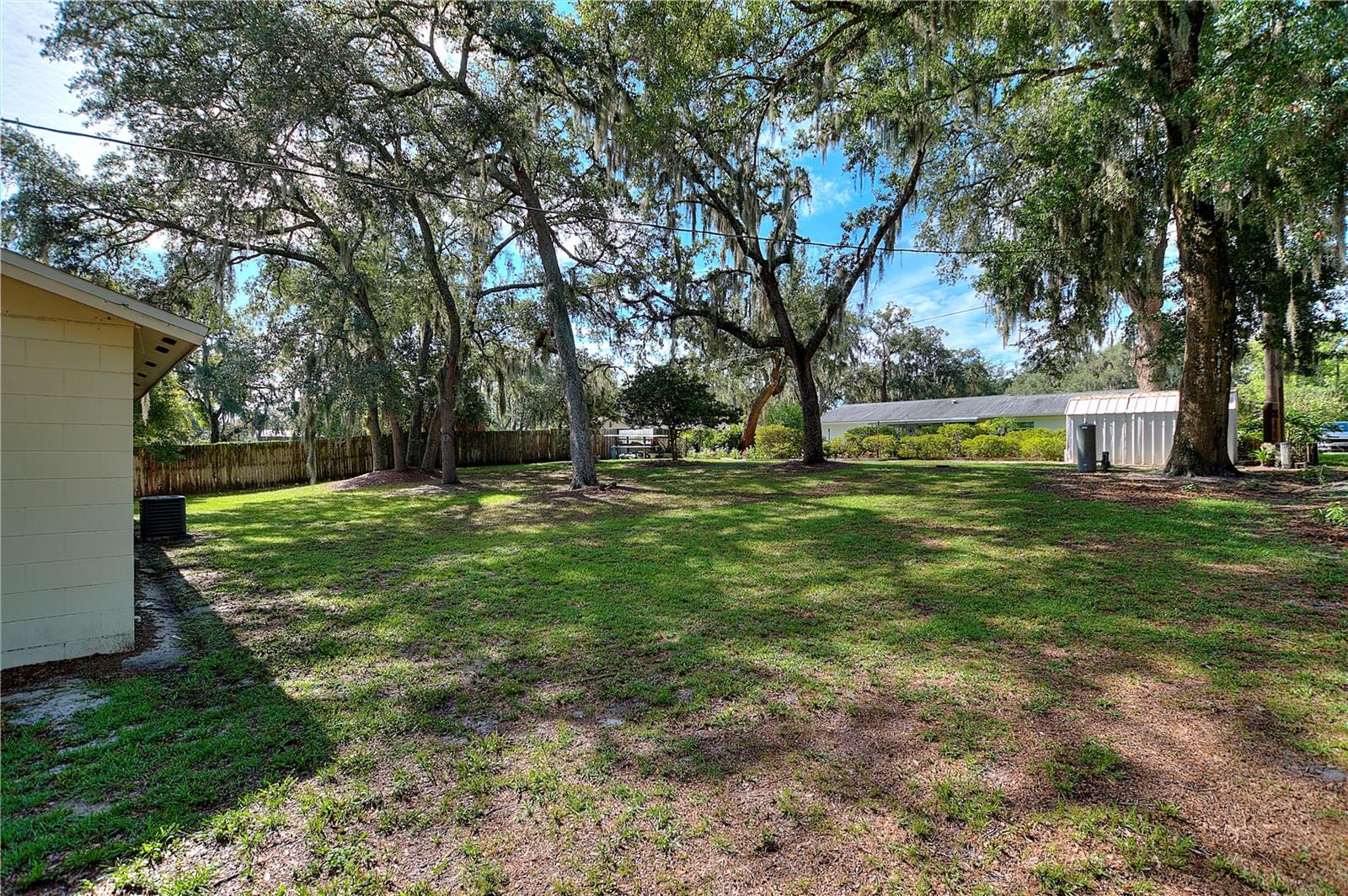 CRYSTAL LAKE WINTER HOMES - Residential