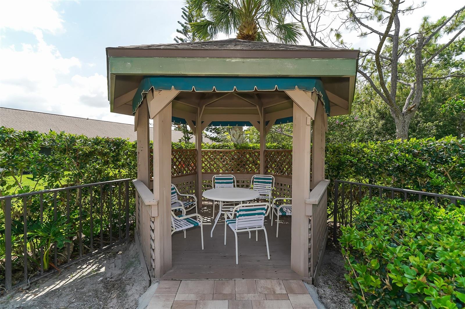 CLUBSIDE AT PALM-AIRE I & II - Residential
