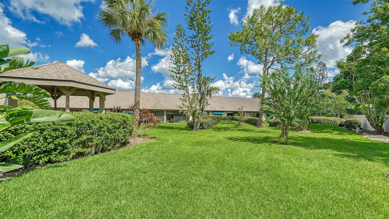 CLUBSIDE AT PALM-AIRE I & II - Residential