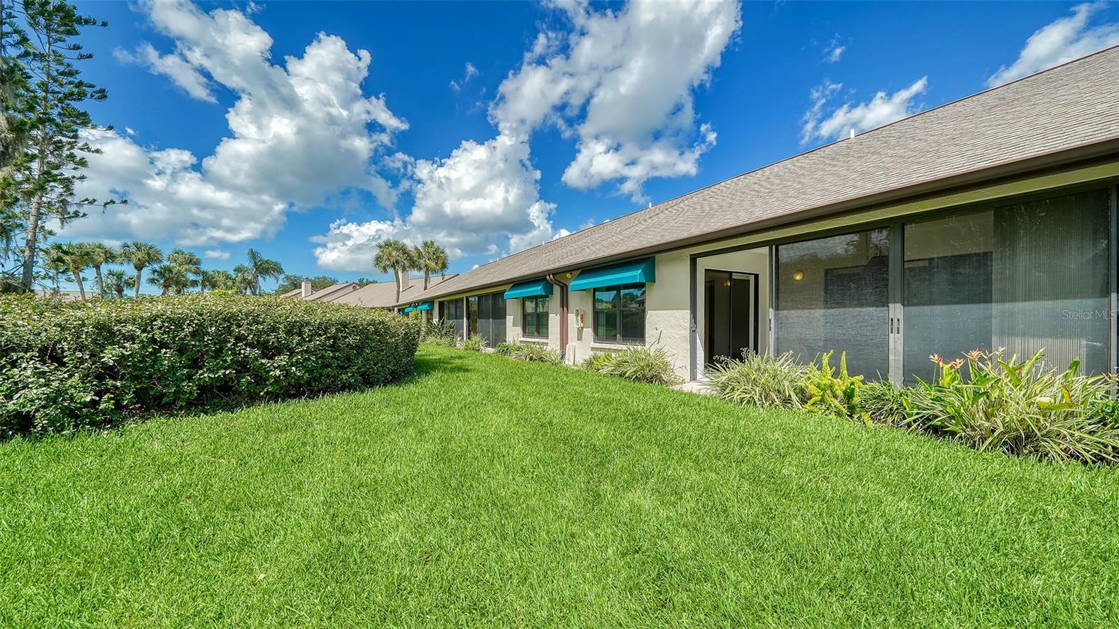CLUBSIDE AT PALM-AIRE I & II - Residential