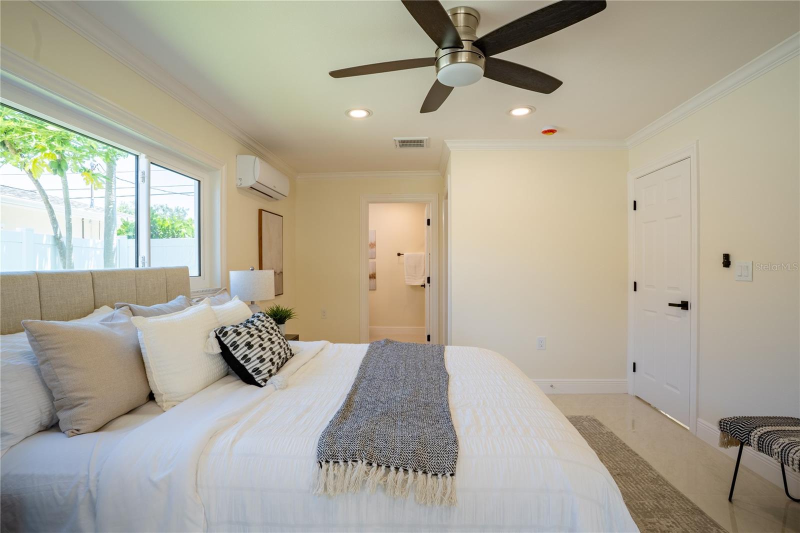 LAKE VENICE SHORES - Residential