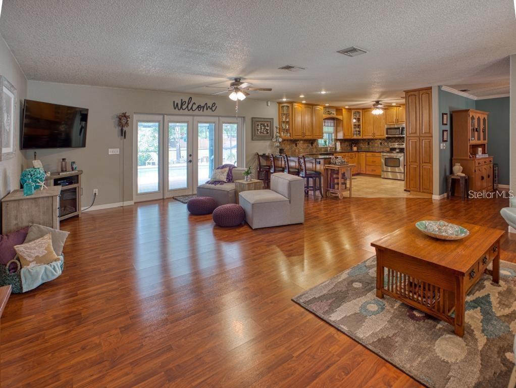 UNPLATTED - Residential Lease