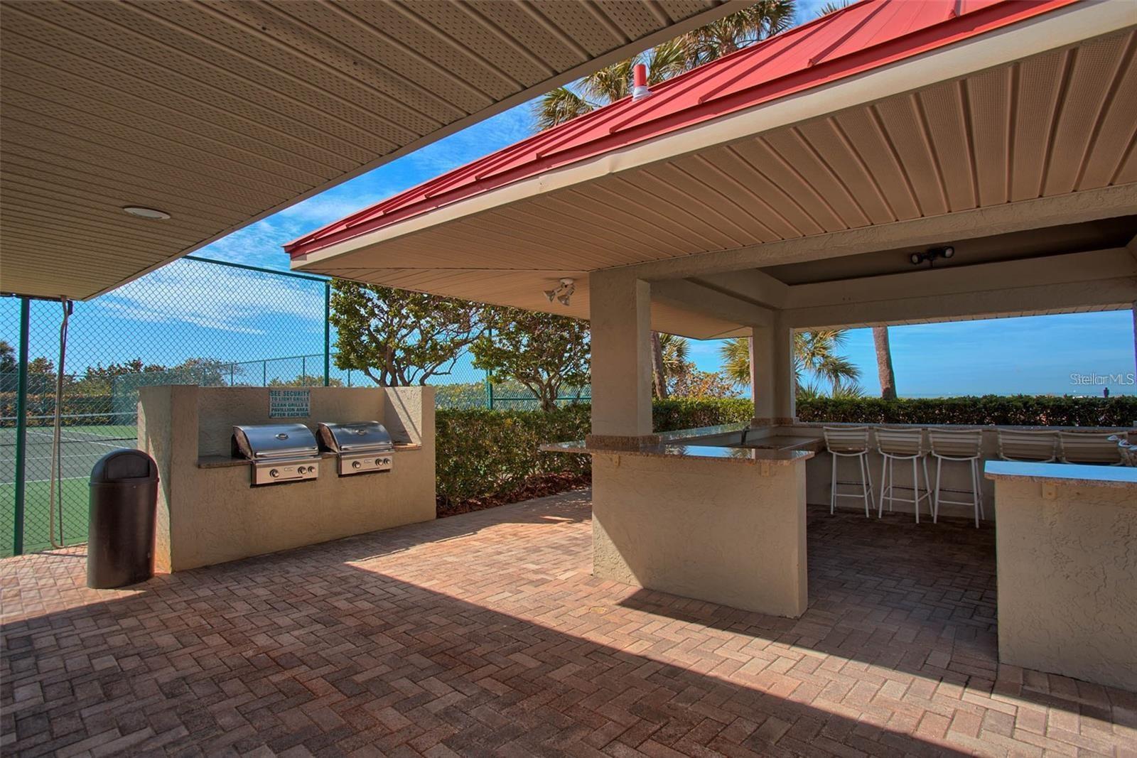 LIGHTHOUSE TOWERS CONDO - Residential