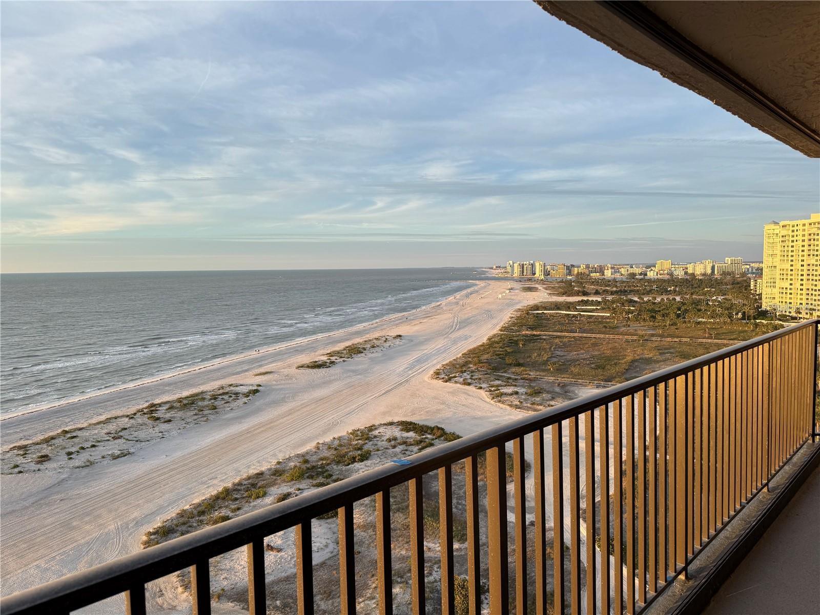 LIGHTHOUSE TOWERS CONDO - Residential