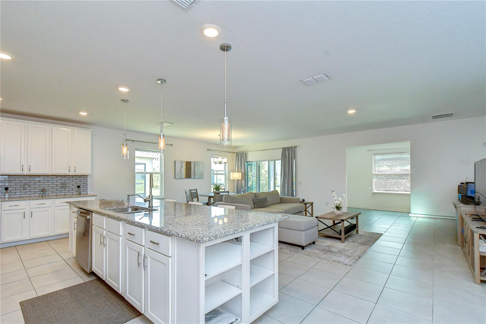 EPPERSON RANCH SOUTH PH 1E-2 - Residential