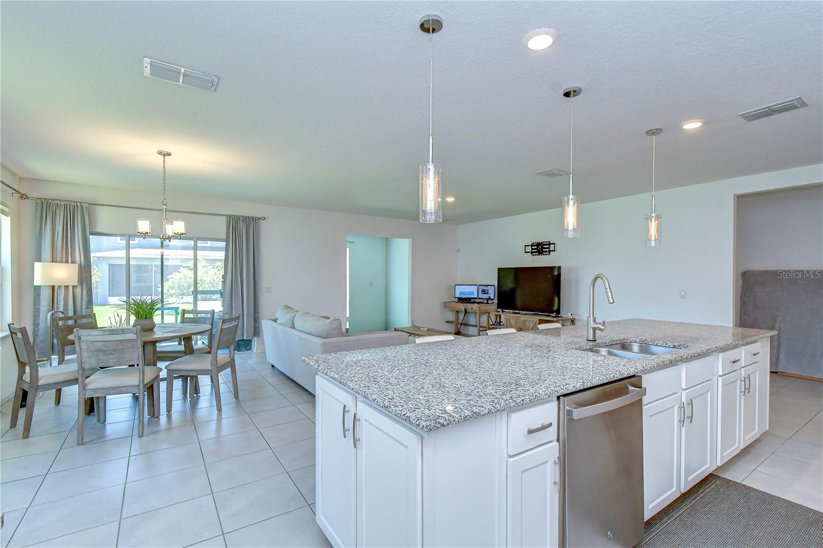 EPPERSON RANCH SOUTH PH 1E-2 - Residential