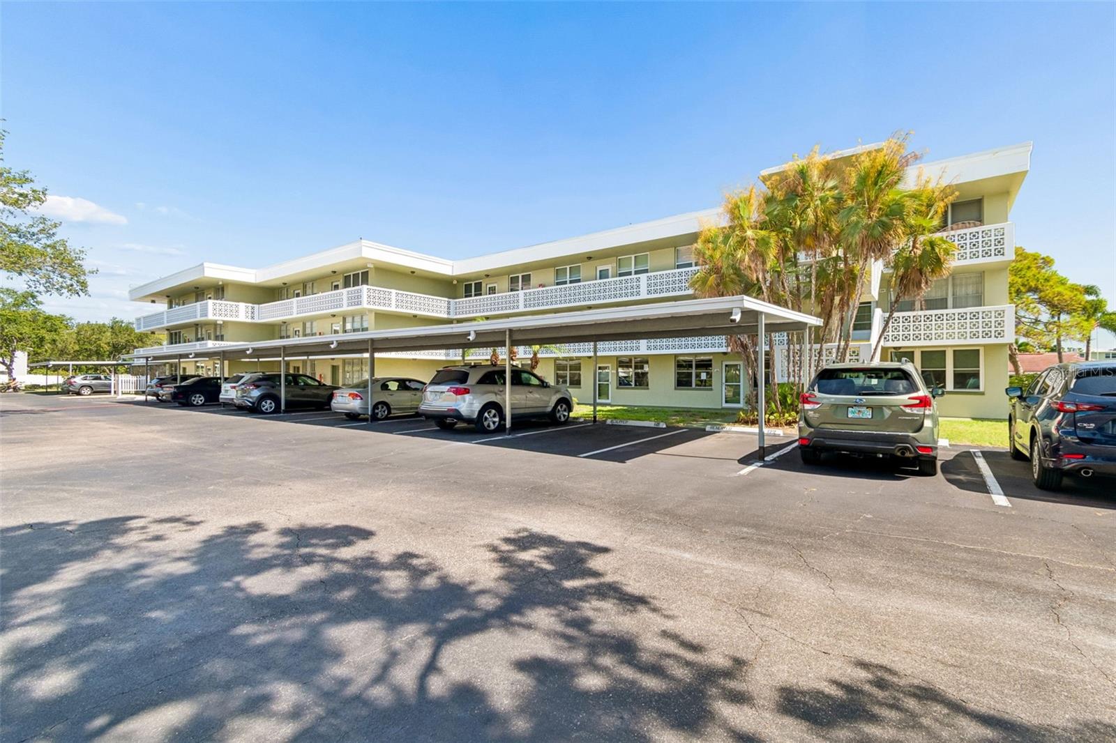 WINSTON PARK NORTHEAST - Residential