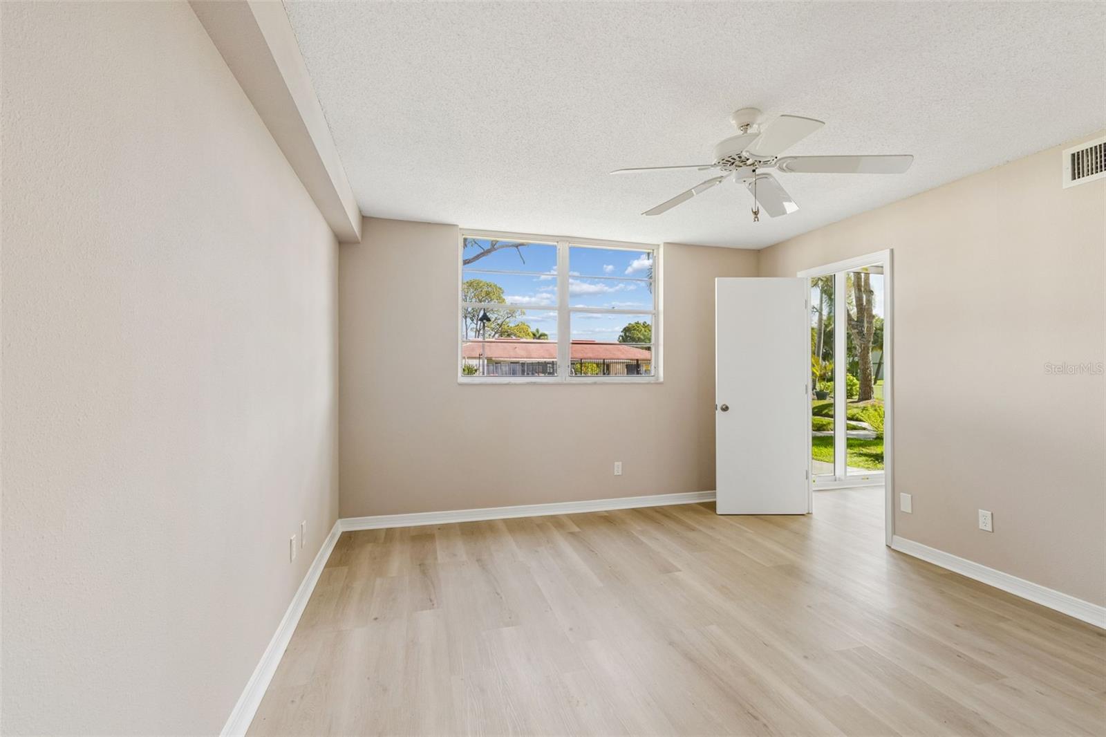 WINSTON PARK NORTHEAST - Residential