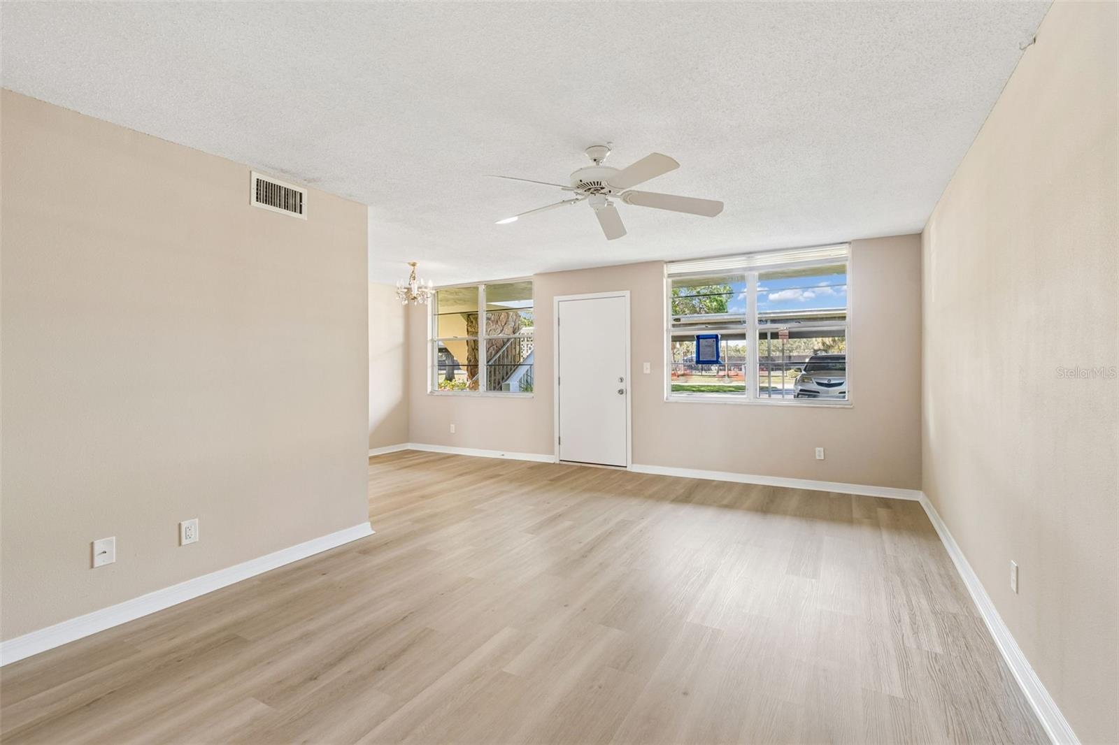WINSTON PARK NORTHEAST - Residential