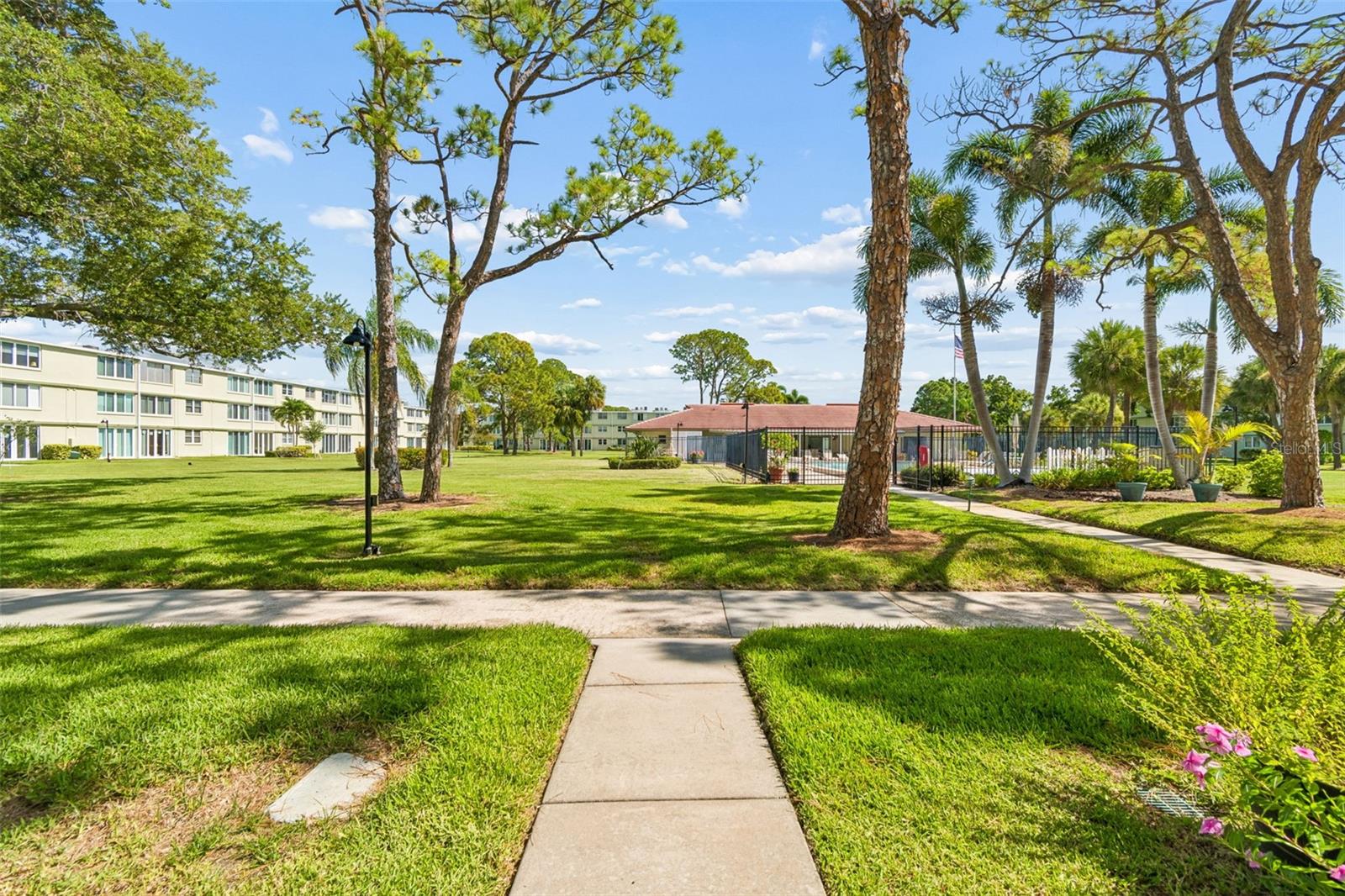 WINSTON PARK NORTHEAST - Residential