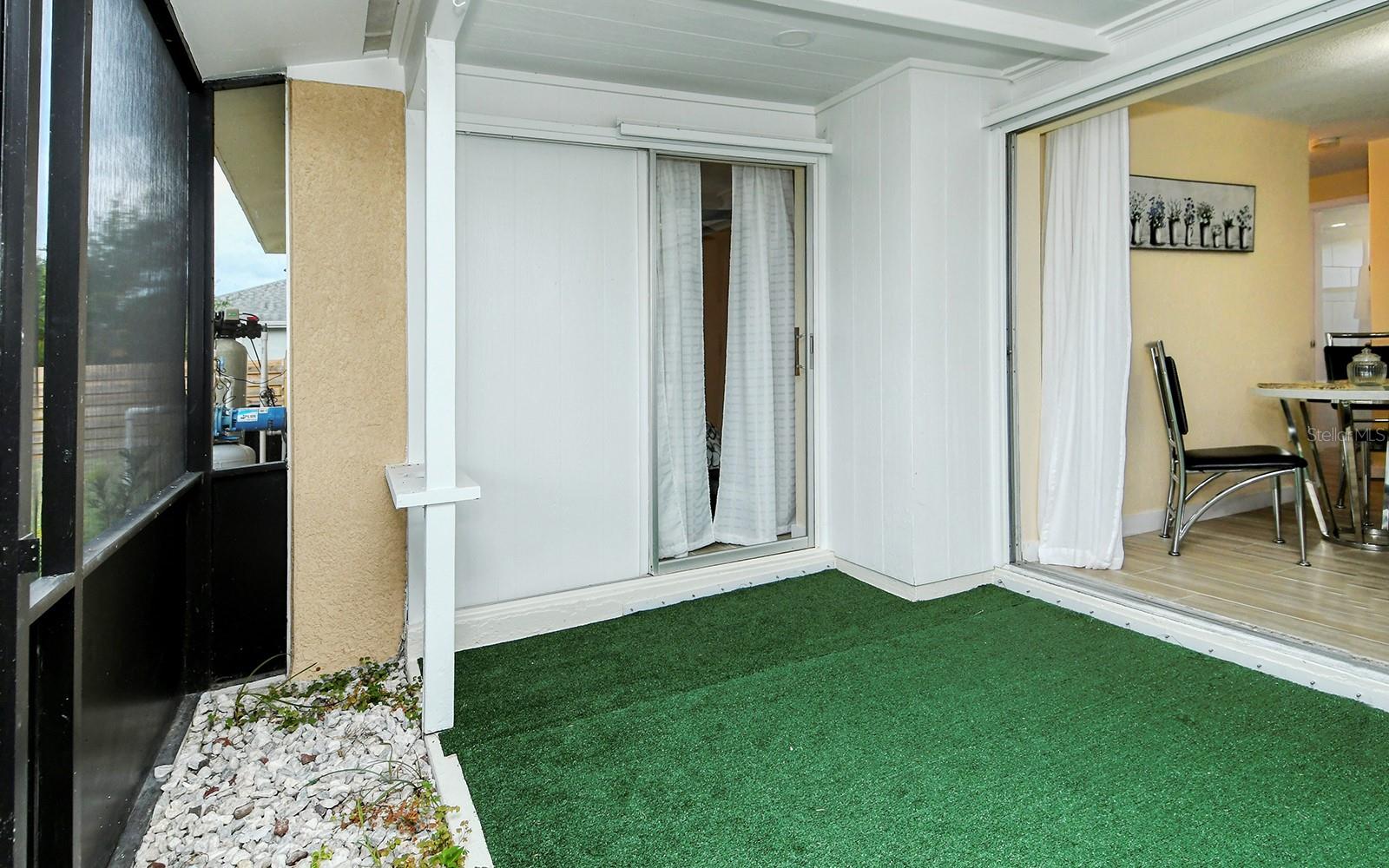 SOUTH VENICE - Residential