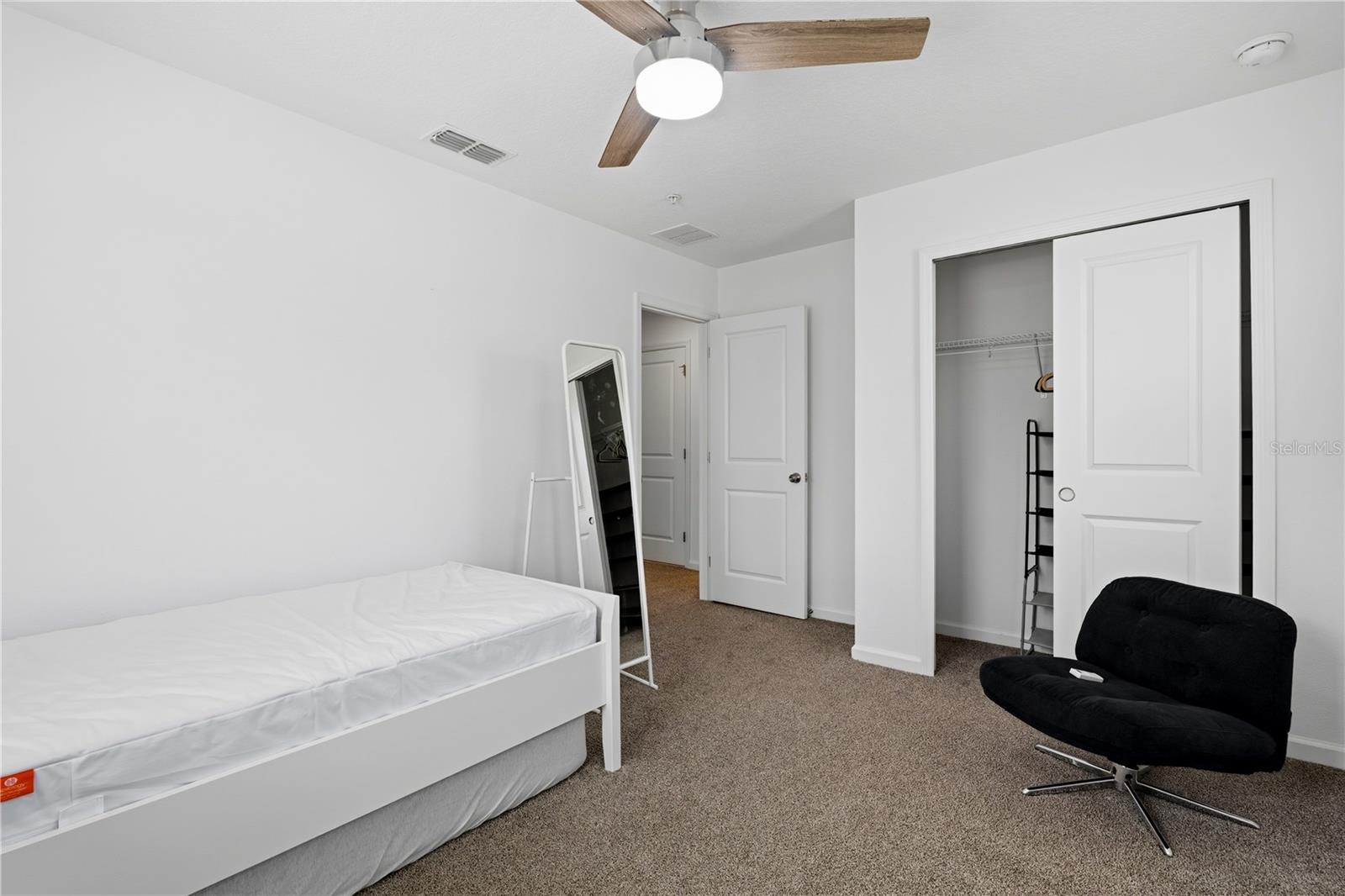 STARWOOD PHASE N-1C - Residential Lease