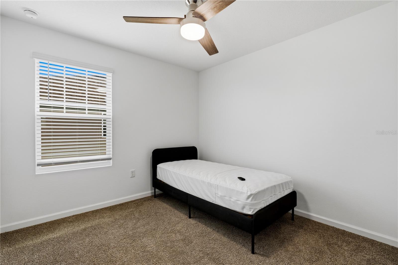 STARWOOD PHASE N-1C - Residential Lease