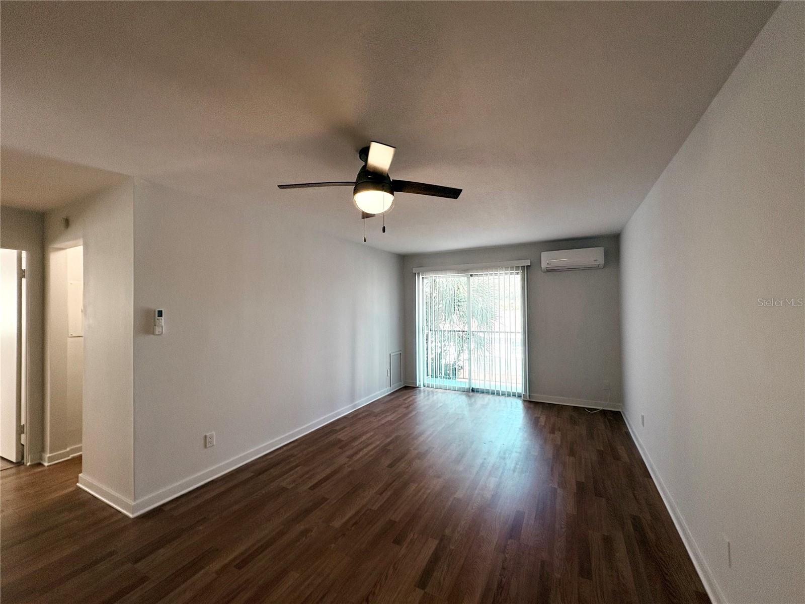SOUTH GATE EAST - Residential