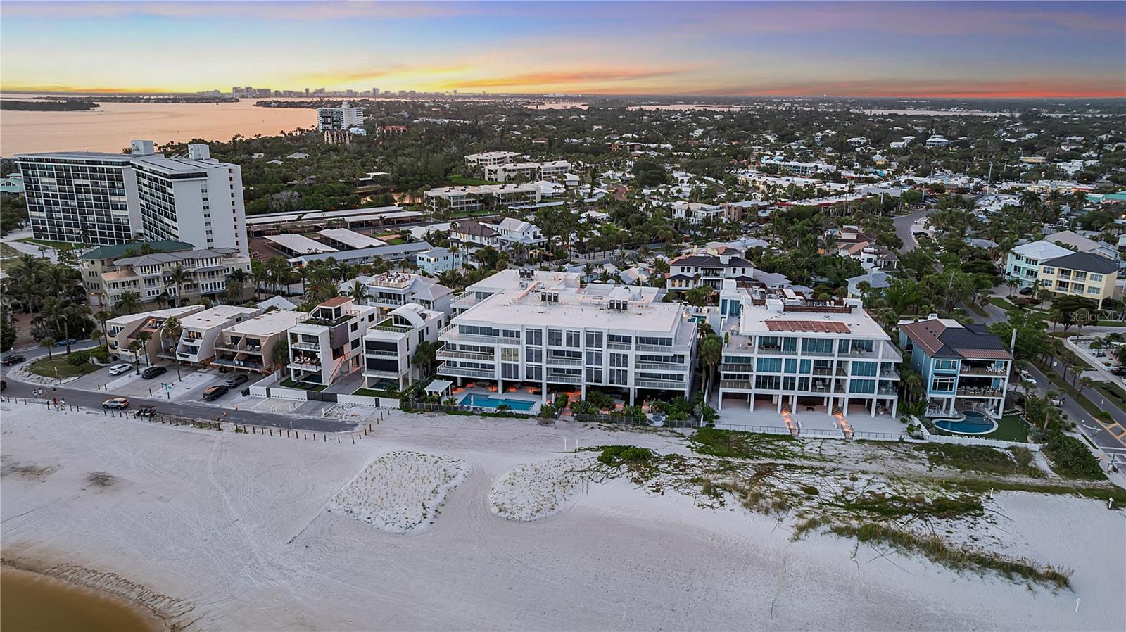 SUNSET BEACH - Residential