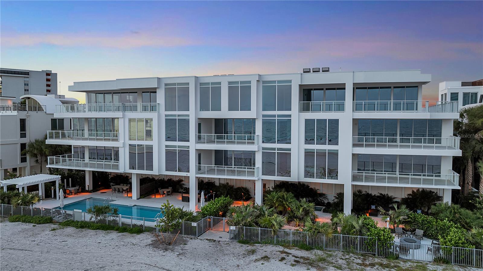 SUNSET BEACH - Residential