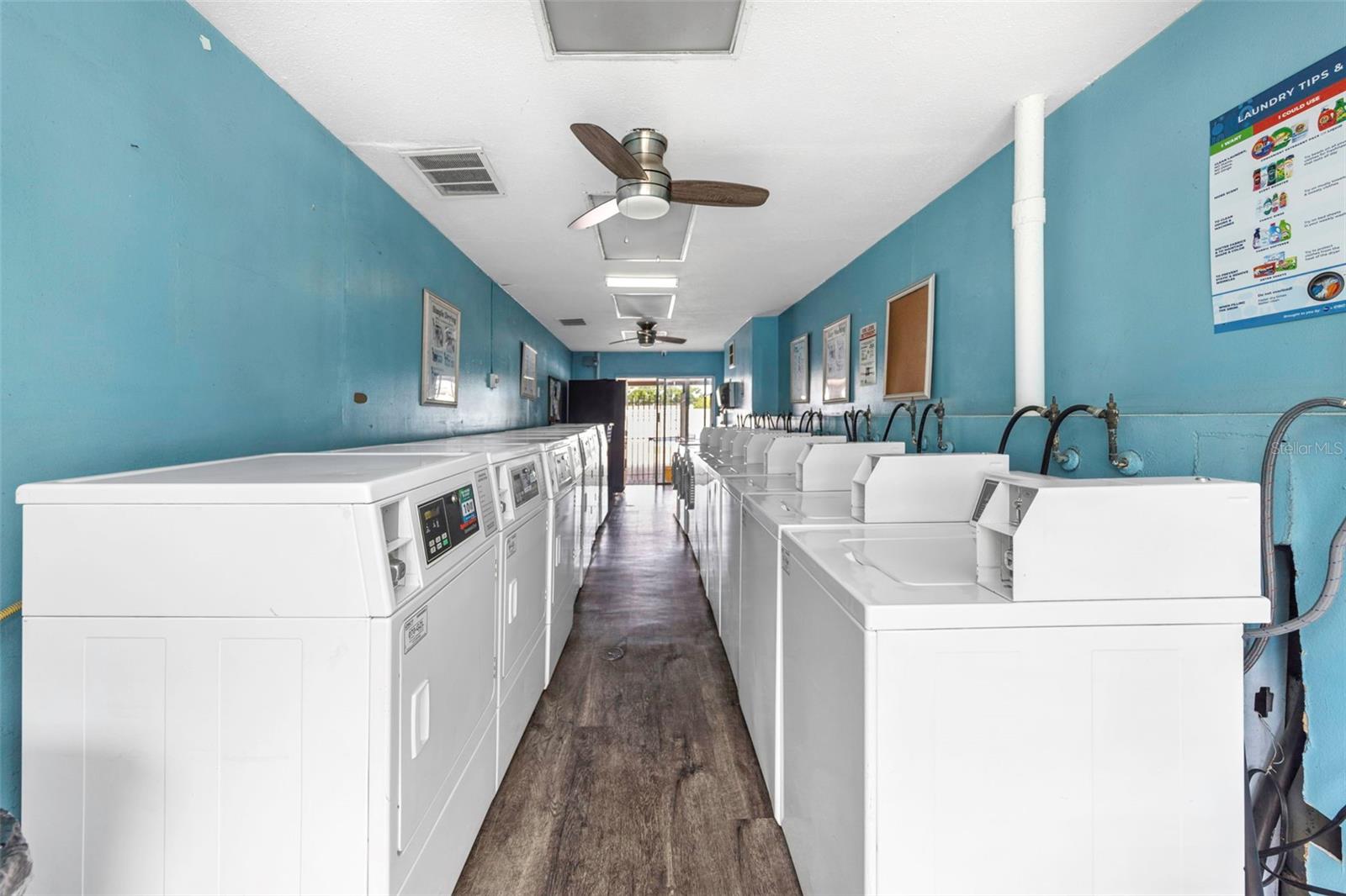 HILL CREST VILLAS - Residential