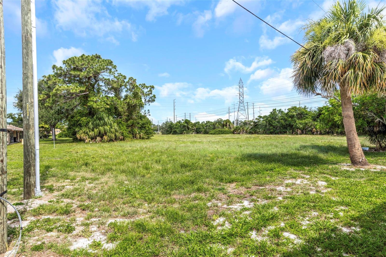 HILL CREST VILLAS - Residential