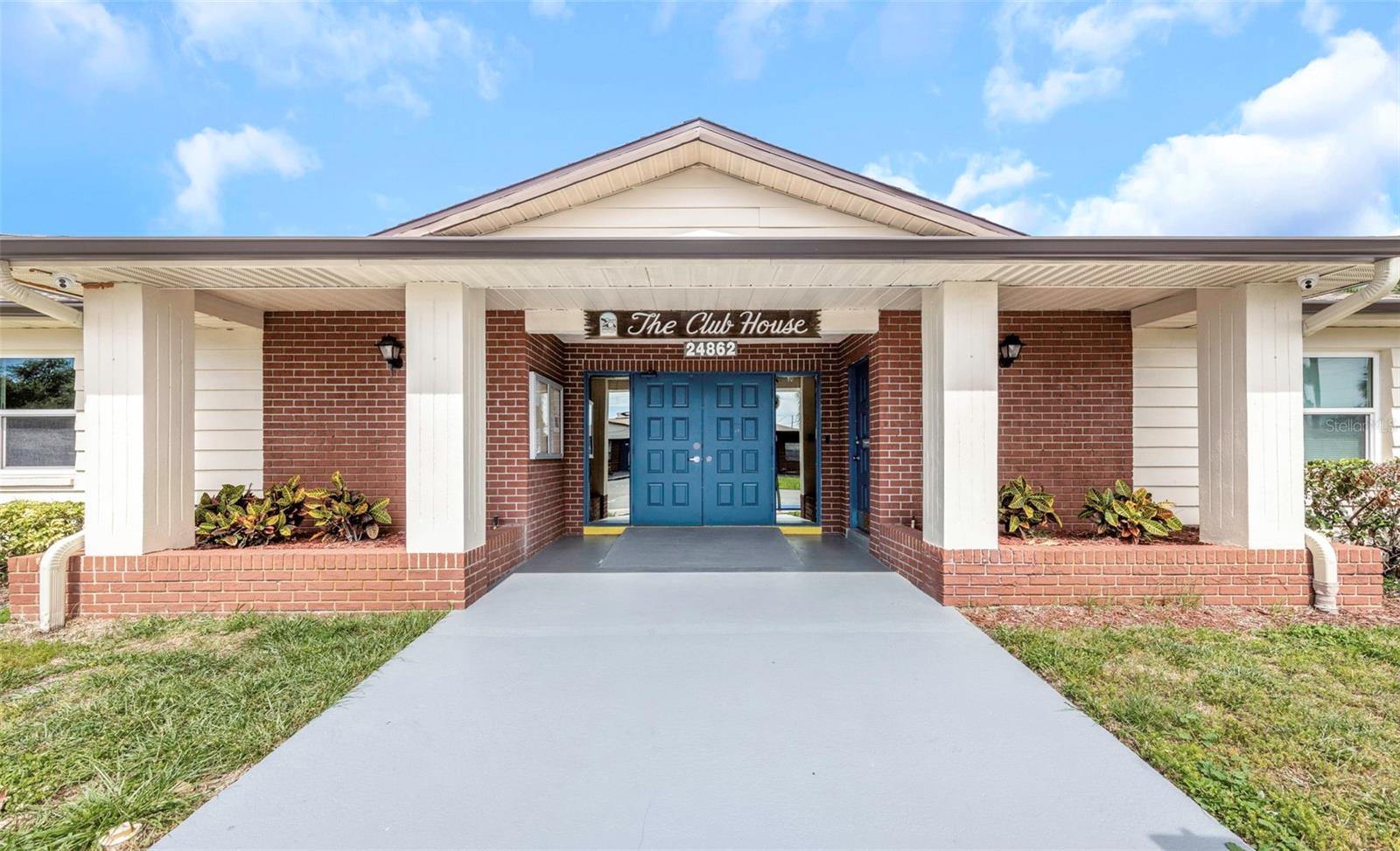 HILL CREST VILLAS - Residential