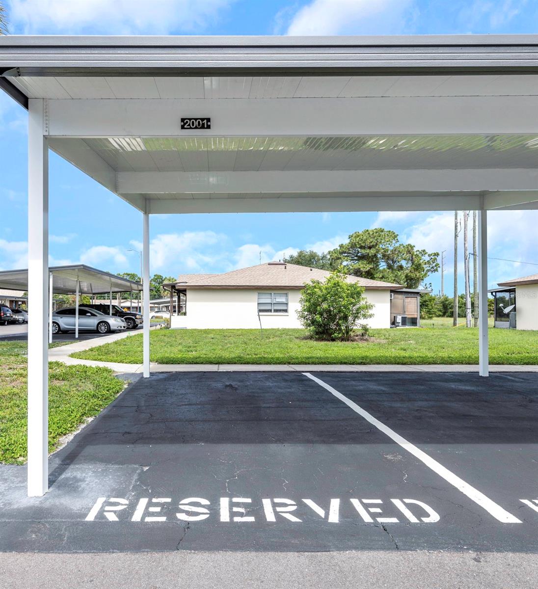 HILL CREST VILLAS - Residential