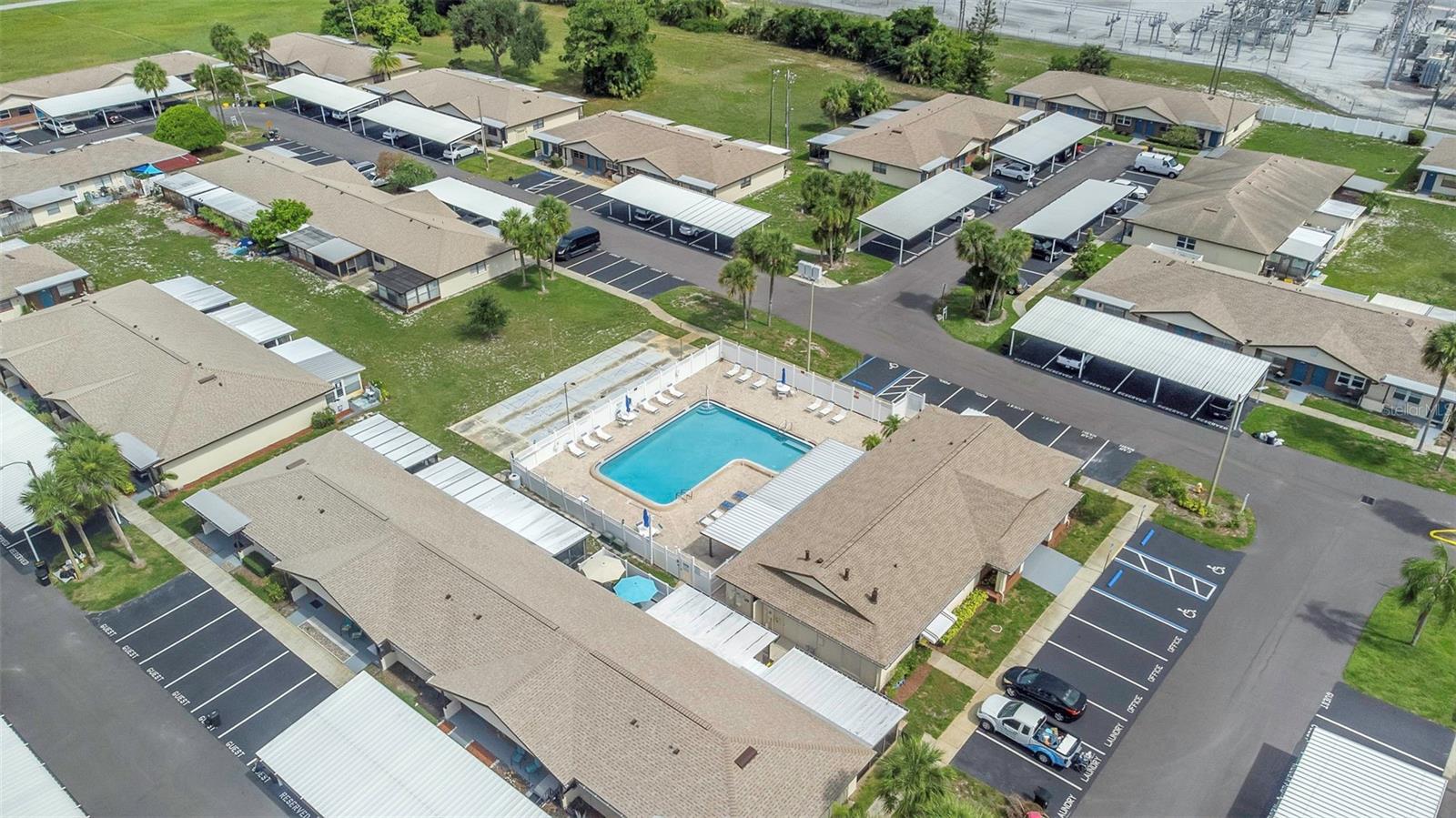 HILL CREST VILLAS - Residential