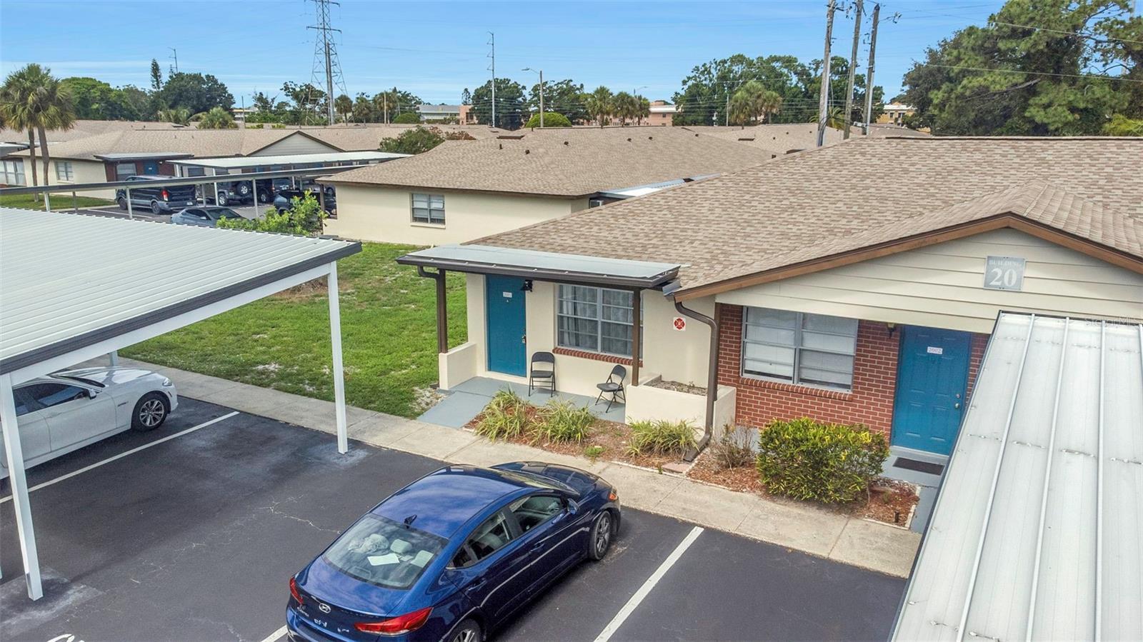 HILL CREST VILLAS - Residential