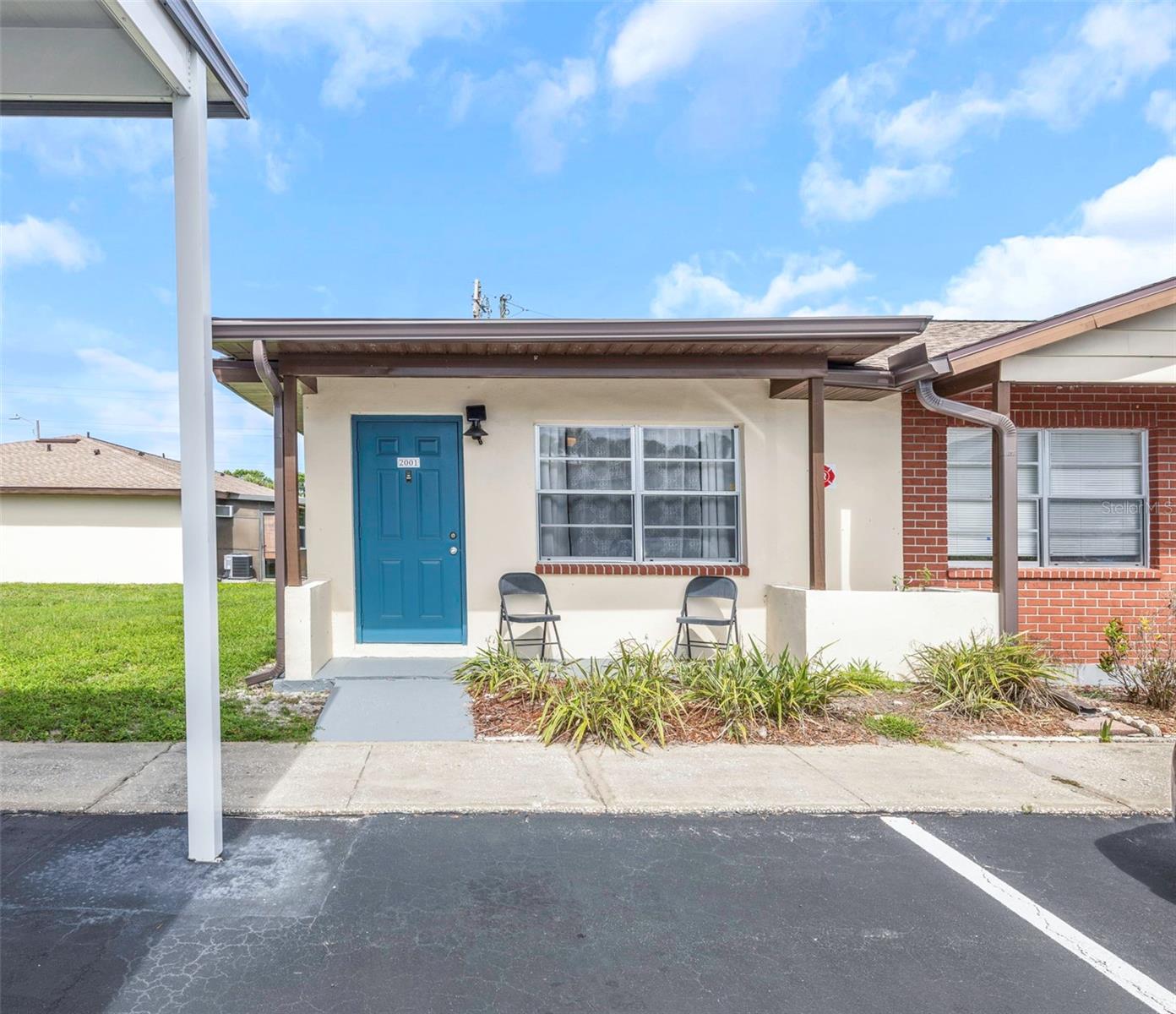 HILL CREST VILLAS - Residential