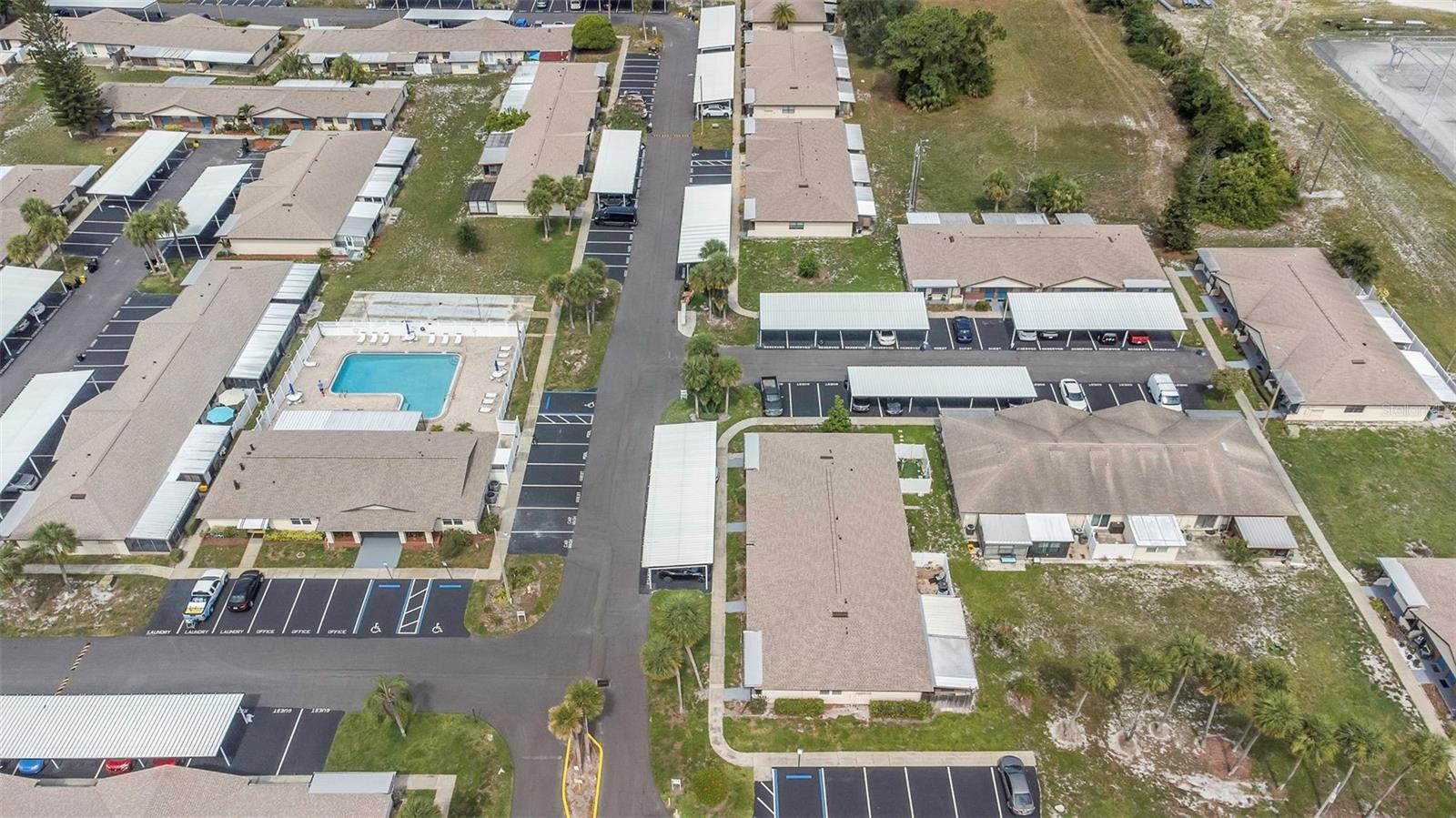 HILL CREST VILLAS - Residential